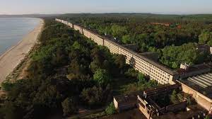 In der inhaltlichen konzeption und durchführung von veranstaltungen sowie in der gebäudenutzung. Prora Luxus Wohnungen Im Nazi Bau Ndr De Nachrichten Mecklenburg Vorpommern