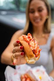 Safety procedures when blowing a stop sign near a school bus