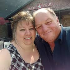 Who can tell me what business came in after B&J pizza?