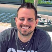 Travis Rollins's Instagram, Twitter & Facebook