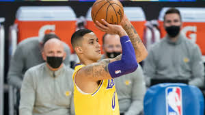 Who will cover golden state or los angeles? Oh My God Golden State Warriors Bench Gets Hyped Up As Lakers Kyle Kuzma Airballs A Technical Free Throw The Sportsrush