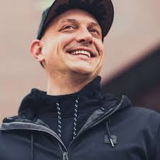 Top Corporate Event Entertainers for Hire in Kansas City, KS