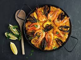 De todas las cocinas regionales se destacan la vasca, la gallega y la valenciana: 13 Utensilios Que No Pueden Faltar En Una Cocina Espanola Tapas