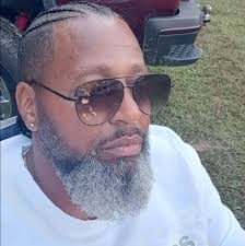 Simone and Zara Hall are already making a name for themselves in the diving  world. The sisters are just the second and third divers in Park Tudor's  program history. This year, they