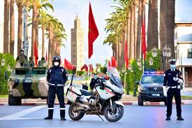 مع بداية التعارف، يحتار الرجل في طريقة الاقتراب الجسدي من المرأة ويقع في تحد كبير اسمه أول قبلة، فما هي الإشارات التي تدل على استعداد المرأة للقبلة؟ وكيف يقترب الرجل منها أو يتراجع خطوة إلى الخلف بكياسة في حالة الرفض؟ Ø¥ÙØ±Ø§Ø± Ø±Ø®ØµØ© Ø¥Ø³ØªØ«ÙØ§Ø¦ÙØ© ÙÙØ¯Ø®ÙÙ ÙØ§ÙØ®Ø±ÙØ¬ ÙÙ Ø§ÙØ¯Ø§Ø± Ø§ÙØ¨ÙØ¶Ø§Ø¡ Ø§Ø³ØªØ«ÙØ§Ø±