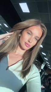 Karrie Johnson's Instagram, Twitter & Facebook