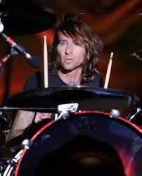 Shannon Larkin - Trivia - IMDb
