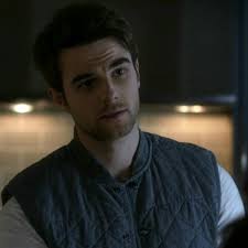 Is Dean Working For Charles DiLaurentis On 'Pretty Little Liars'? Both  Mystery Men Have Ties To Wren & Radley