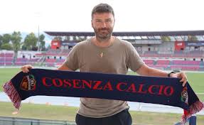 It starts in 1914 when was founded società sportiva fortitudo. Ufficiale Roberto Goretti E Il Nuovo Direttore Sportivo Del Cosenza Calcio Il Quotidiano Del Sud