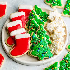 You will also need a ball of thin red or green ribbon. Wdowbdiqsmpphm