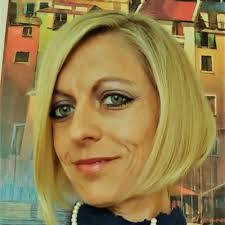 Dana Dees's Instagram, Twitter & Facebook