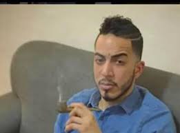 Arrestaron al hombre que hizo caminar desnuda a su mujer por Nueva York