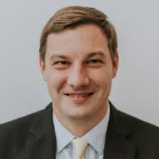 Friends and colleagues, as many of you know I took a career break to spend  more time with my young children.