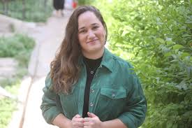 החרדית מהפלג הירושלמי הפכה לאושיית טיקטוק: מתקשרת כל שישי, רק אמא עונה