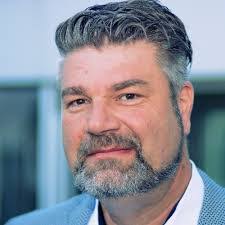 Michael Pfitzner's Instagram, Twitter & Facebook