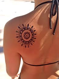 50 Cute And Simple Henna Tattoo Design Ideas For Tattoo Addict Beginner Henna Tattoo Designs Simple Henna Tattoo Henna Tattoo