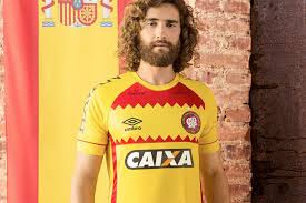 Com o gol marcado por vitinho aos 32 segundos de bola rolando, o athletico vai se classificando às oitavas de final da copa do brasil. Camisa Amarela Cria Saia Justa Entre Atletico Pr E Umbro Veja