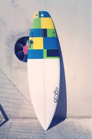 Surfboard Spray Artwork On Our Bull S Eye Shortboard For Smaller Waves Http Www Nexosurfboards Com Surfboards S Surfboard Art Surfboards Artwork Surf Design