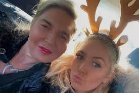 Daughter left devastated as mum's designer bags are stolen months after she  died