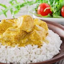 Curry De Blanc De Poulet Au Lait De Coco Et Au Riz Thai Recette Poulet Lait De Coco Idee Recette Recette