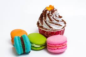 There Is No Doubt About The Rising Popularity Of The French Macarons They Say Anyone Can Make The Cupcakes But The Baking With Kids French Macarons Macarons