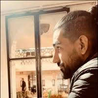 100+ ملفًا شخصيًا يحتوي على “Farshid”