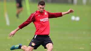 Toda la información de lucas alario (lucas alario), jugador del leverkusen en la temporada 2020 en as.com. Bayer Leverkusens Neuzugang Lucas Alario Fehlt Voraussichtlich Noch Langer Keine Spielgenehmigung Eurosport