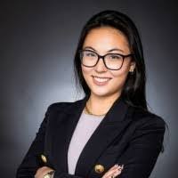 Rai Medeiros's Instagram, Twitter & Facebook