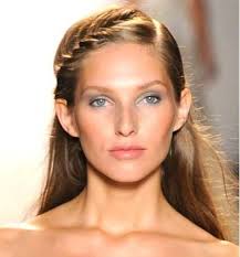 I've been rocking this hair style a lot recently, mostly because, i don't like having my bangs in my face. How To Create A Front Side Twist