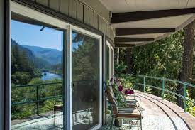 Our menu features an incredible array of delectable dishes, always flavorful and fresh, and served up in heaping portions. Mckenzie River Round House B B Updated Prices Reviews Photos Vida Or Tripadvisor