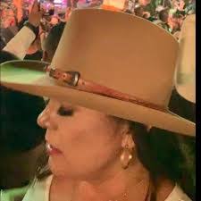 Abigail Muro's Instagram, Twitter & Facebook