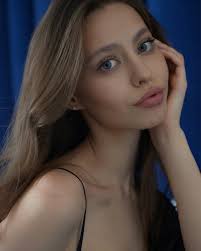 Anna Lein (@annleinn) • Instagram photos and videos