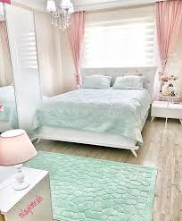 Yatak örtüsü modellerinin kullanım ve temizlik önerileri, ürünün kullanma talimatı içerisinde yer alır. Renklerin Enerjisi Nilay Hanimin Civil Civil Evi Ev Gezmesi Luks Yatak Odalari Yatak Odasi Dekorasyon Fikirleri Yatak Odasi Renkleri