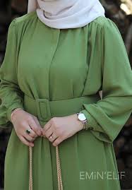 Yesil Kemerli Tunik Eminelif Com In 2020 Muslim Fashion Dress Muslim Fashion Outfits Muslimah Fashion Outfits