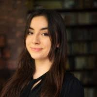 Annie Mahr's Instagram, Twitter & Facebook