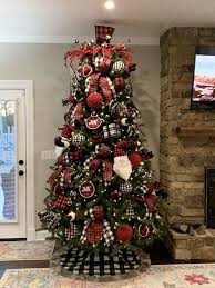 Buffalo Plaid Christmas Trees In 2020 Plaid Christmas Decor Christmas Tree Decorating Themes Buffalo Check Christmas Decor