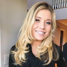 Claudia Pompa's Instagram, Twitter & Facebook