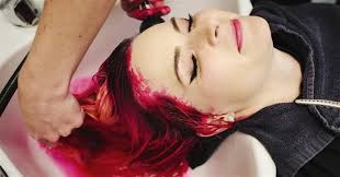 Haarkreide, 24 farben temporäre haarfarbe, haar colorationen, colorful professional waxy haarfarbe stick, auswaschbar haartönung, ideal für halloween,fasching, partys, festivals. Wenn Sie Es Kaum Erwarten Konnen Ihr Haar Zu Farben Befolgen Sie Die Tipps Dieses Friseurs Zu Hause Die Besten Tipps Fur Unterhaltung Mode Beauty Fitness Und Essen Und Die Moglichkeit