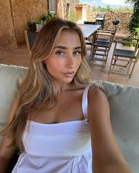 OnlyFans model Alina Rose defends Bonnie Blue & Lily Phillips, blames men  for controversy | Al Bawaba