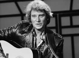 >>> hommage à johnny hallyday : La Pochette De L Album Posthume De Johnny Hallyday Devoilee