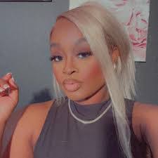 Denita Ellis's Instagram, Twitter & Facebook