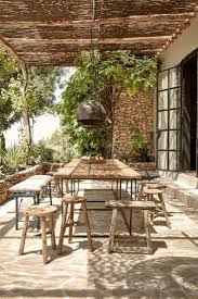Les Canisses En Guise De Pergola Apporte Une Note Encore Plus Nature A La Terrasse Salle A Manger Jardin Pergola Pergola Terrasse