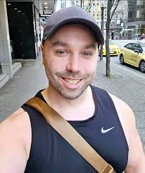 So the signs just keep coming. I was just about to say hi and why, and this  pops up🤔 So anyone that actually knows me, knows that I've been thru the  absolute