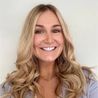 Alyssa Spiller's Instagram, Twitter & Facebook