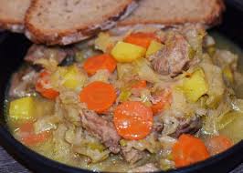 Grill Rezept Fur Pichelsteiner Eintopf Aus Dem Dutch Oven Pichelsteiner Eintopf Pichelsteiner Pichelsteiner Rezept