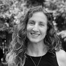 Mara Rose's Instagram, Twitter & Facebook