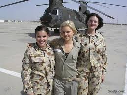 Most Pretty Female Soldiers 15 Most Beautiful Women In Uniform Military Women Female Soldier Military Girl