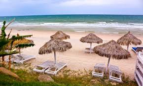 Er grenzt im norden an east beach , im osten ans meer, im süden an die ocean docks und im westen an willowfield. Wie Man Playa Matalascanas Der Nachste Strand Nach Sevilla Holen