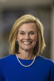 Julie Roe's Instagram, Twitter & Facebook