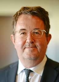 Horst Herrmann, Sparkassendirektor KSK Saarlouis, im SZ-Interview